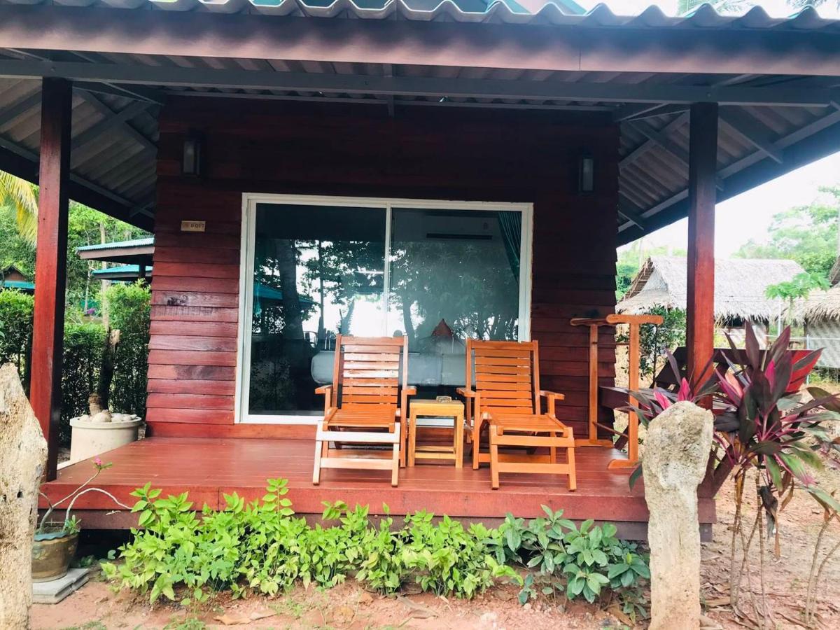 Koh Jum Delight Beach Esterno foto