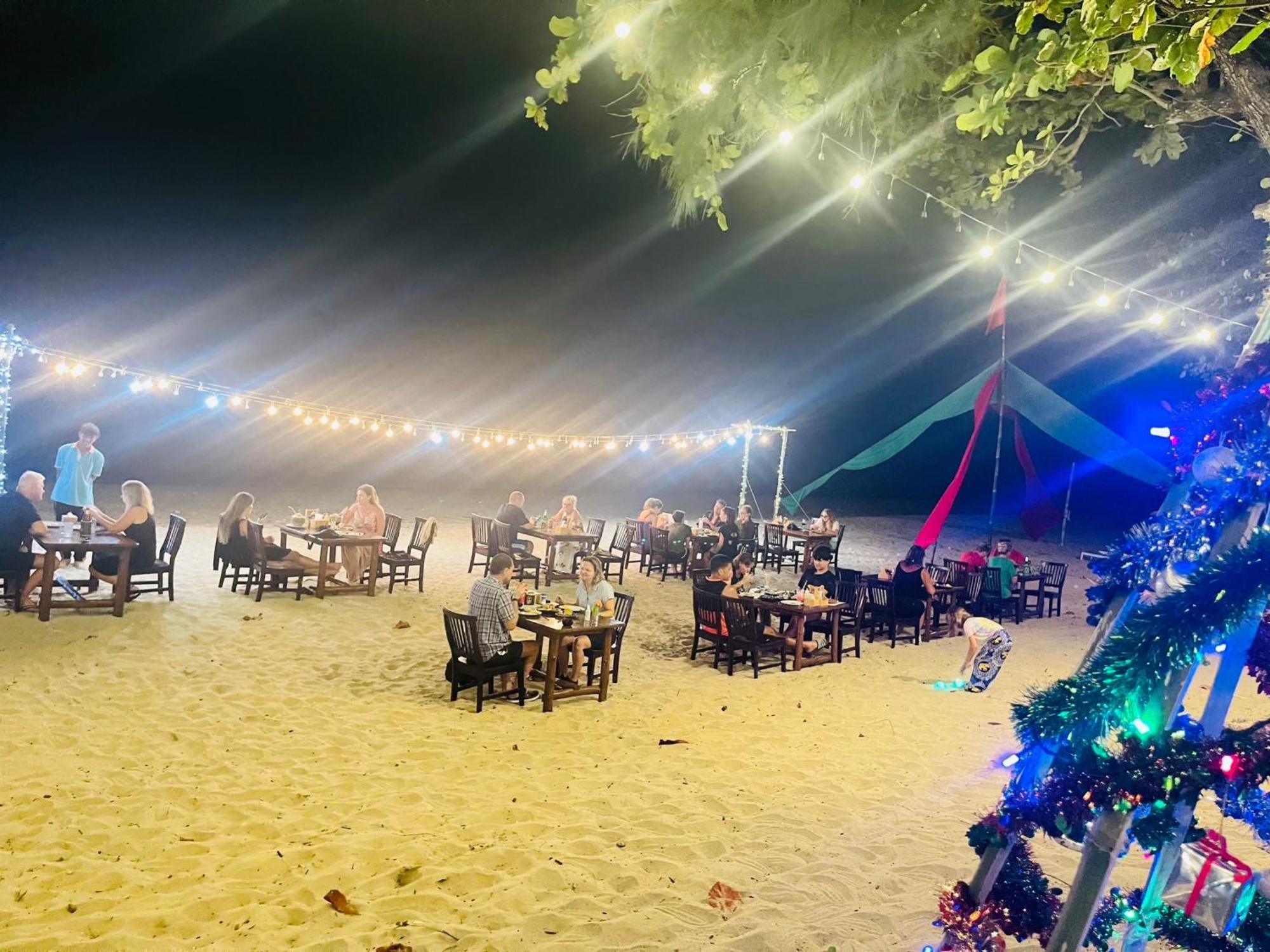 Koh Jum Delight Beach Esterno foto